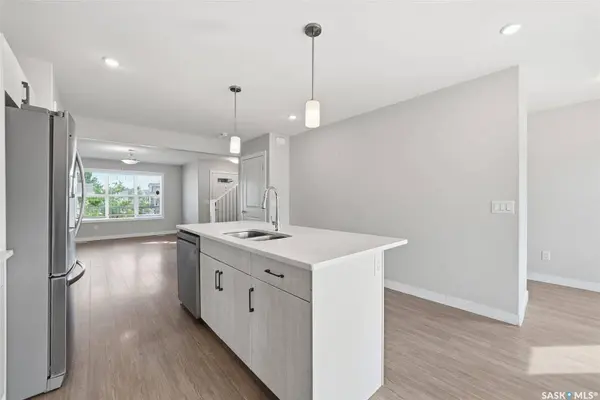 139 Stilling MEWS, Saskatoon, SK S7V 0P4