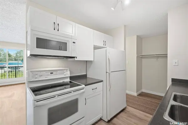 4040 8th STREET E #105A, Saskatoon, SK S7H 5L4