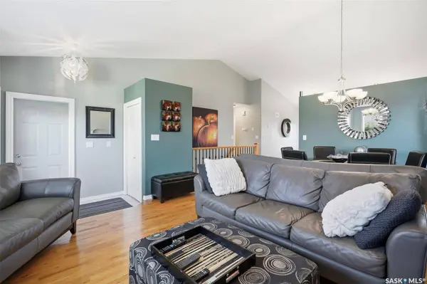 238 Beechmont CRESCENT, Saskatoon, SK S7V 1C8