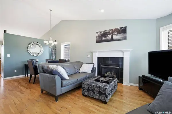 238 Beechmont CRESCENT, Saskatoon, SK S7V 1C8