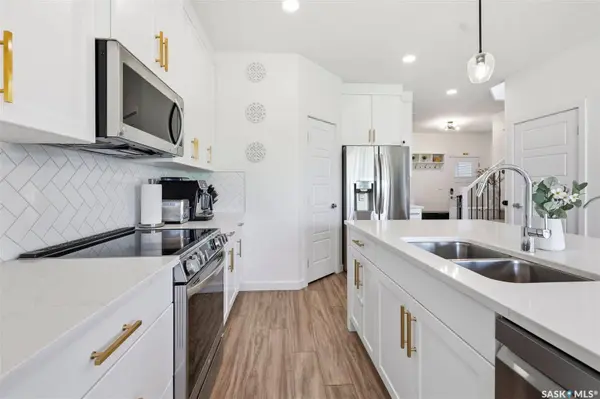 421 Germain MANOR, Saskatoon, SK S7V 0V1