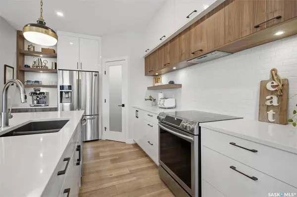 566 Bolstad TURN, Saskatoon, SK S7W 0X9