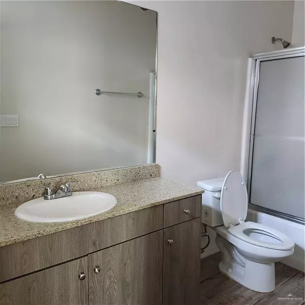 4008 Hawthorne AVE #4, Edinburg, TX 78539