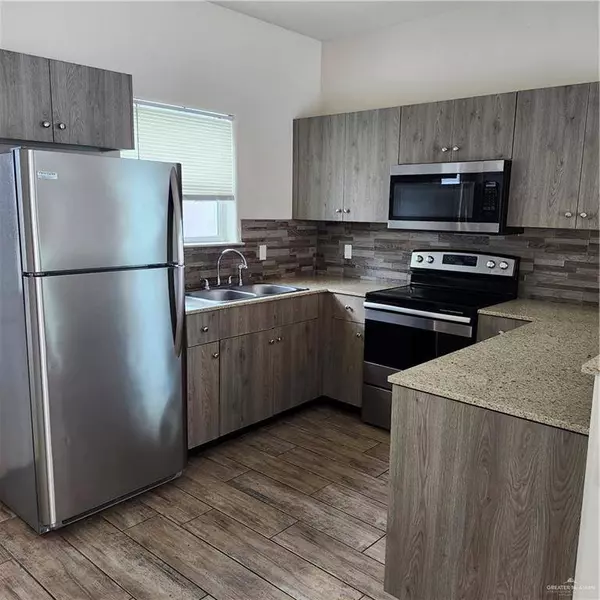 4008 Hawthorne AVE #4, Edinburg, TX 78539