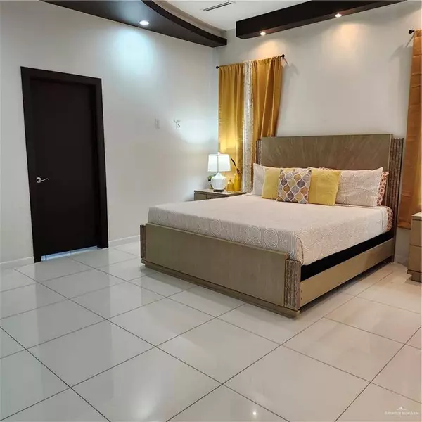 4505 Quince AVE, Mcallen, TX 78501