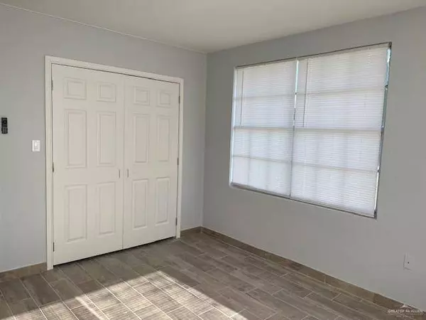 12508 N 57th LN, Mission, TX 78573