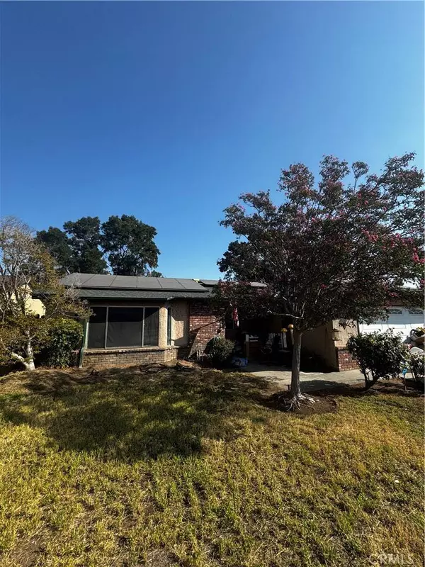 5252 W Holland Ave, Fresno, CA 93722