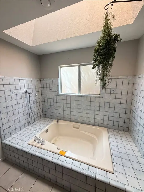 1147 Mirror Lake, Merced, CA 95340
