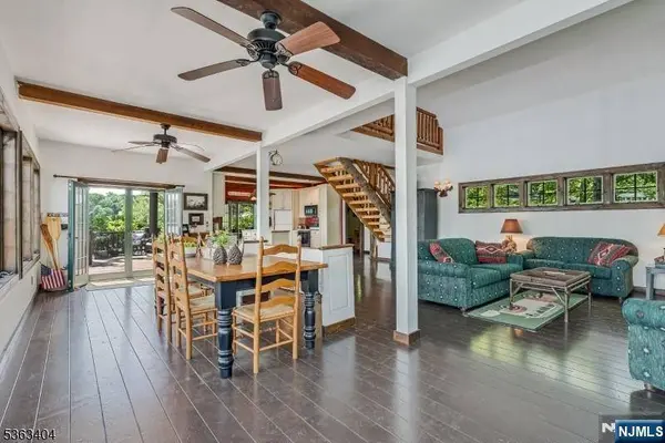 19 Division LN, Byram, NJ 07821