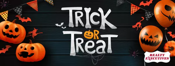 Haunted House Vibes? Maybe… Plus Decor Tips & Fall Shopping Finds