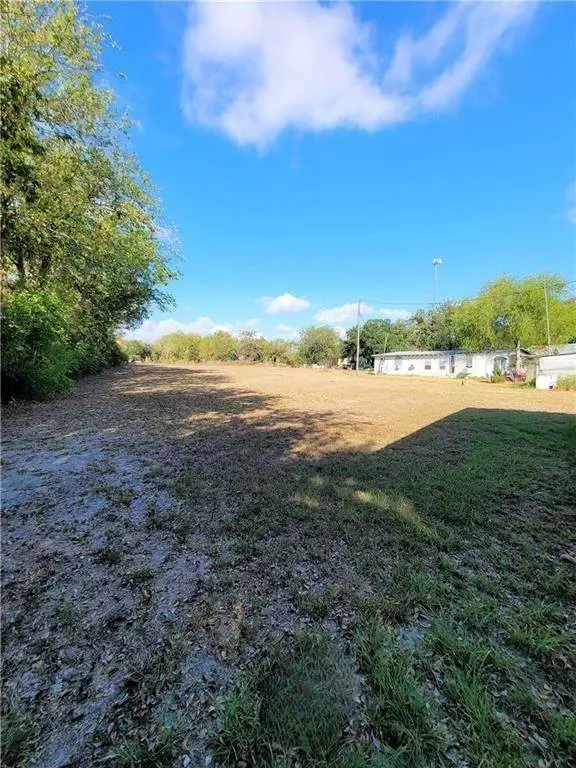 1402 S Washington ST, Beeville, TX 78102