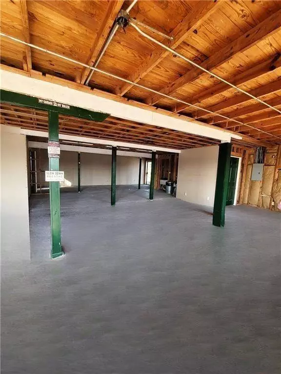 1402 S Washington ST, Beeville, TX 78102