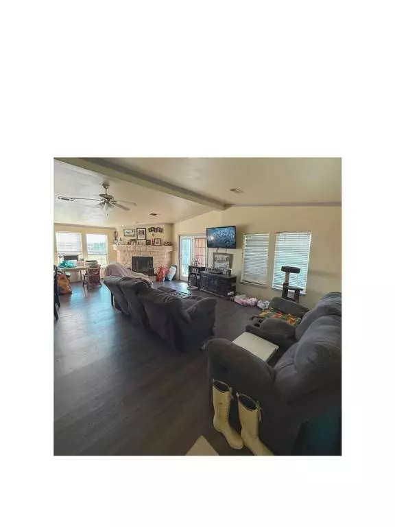 7100 County Road 4167, Portland, TX 78374