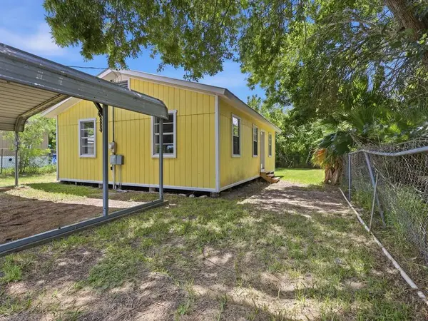207 N 11th ST, Fulton, TX 78358