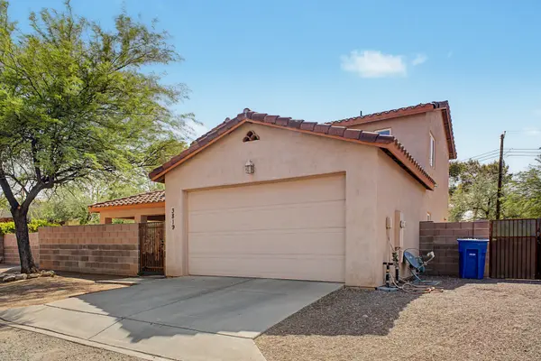 3819 N Look Backridge Pl, Tucson, AZ 85719-1440