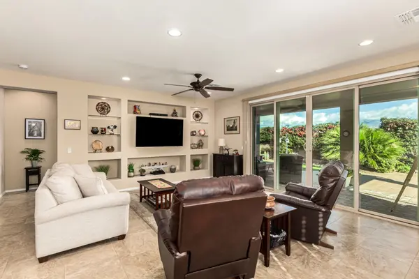 10071 S Black Surrey Dr, Vail, AZ 85641-5941
