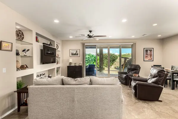 10071 S Black Surrey Dr, Vail, AZ 85641-5941