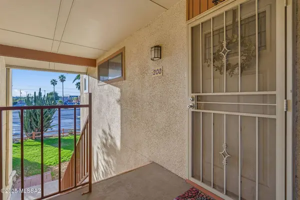 1600 N Wilmot RD #208, Tucson, AZ 85712