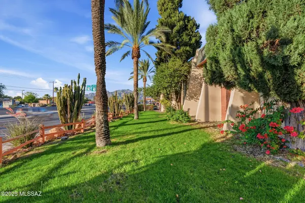 1600 N Wilmot RD #208, Tucson, AZ 85712