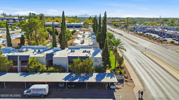 1600 N Wilmot RD #208, Tucson, AZ 85712