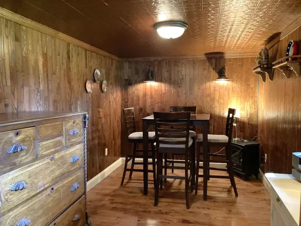 435 S Main Street, Fall River, WI 53932