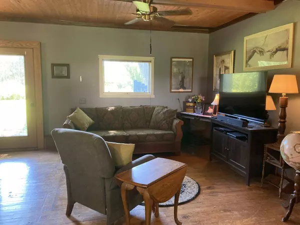 435 S Main Street, Fall River, WI 53932