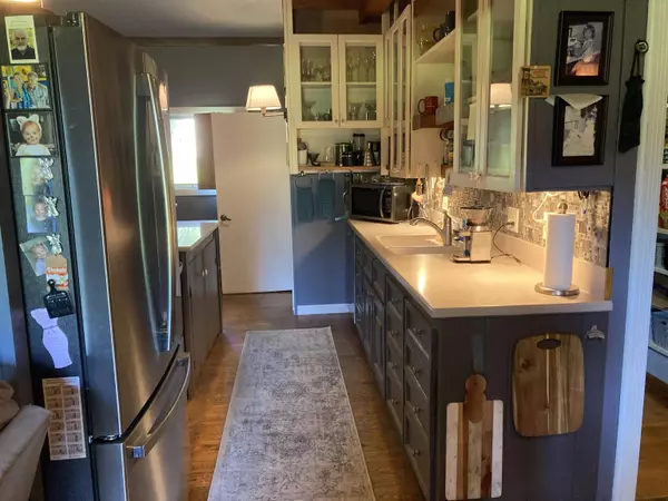 435 S Main Street, Fall River, WI 53932