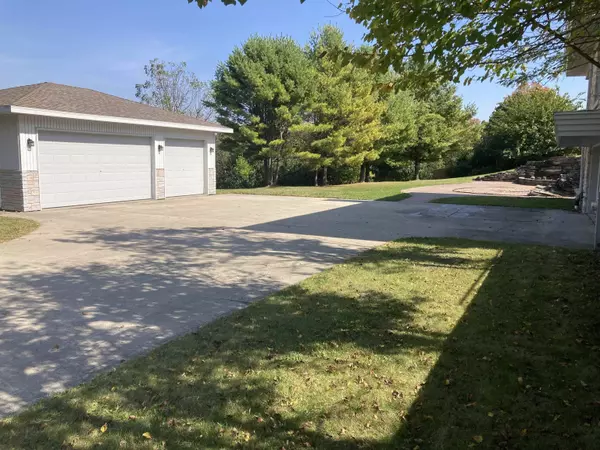 638 Vine Street, West Bend, WI 53095