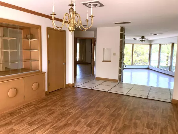 638 Vine Street, West Bend, WI 53095