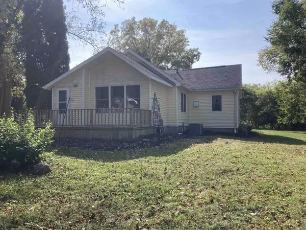 6323 Portage Road, Deforest, WI 53532