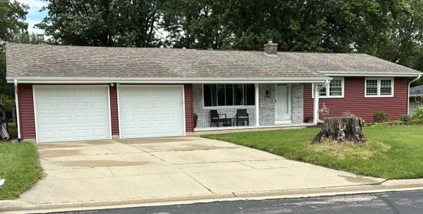 916 Kriedeman Drive, Stoughton, WI 53589