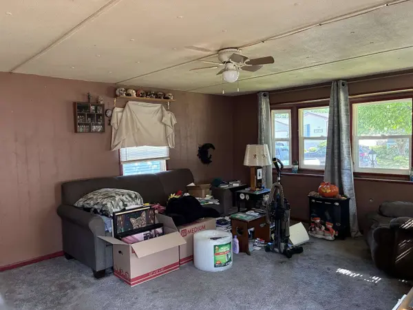 101 Falling Creek Drive #101, Janesville, WI 53548
