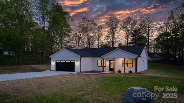 2045 Cordia CIR, Newton, NC 28658