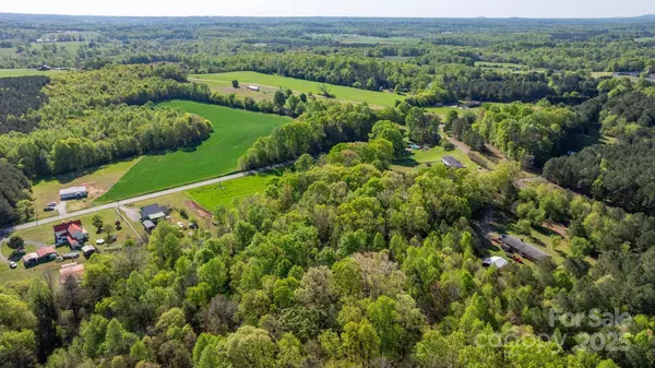 5853 Hickory Lincolnton HWY, Lincolnton, NC 28092