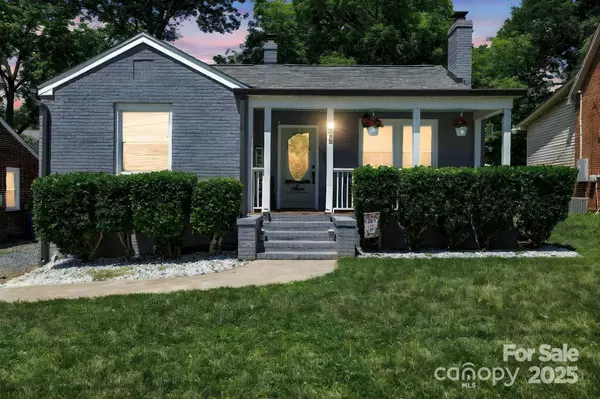 432 4th Street PL SW, Hickory, NC 28602