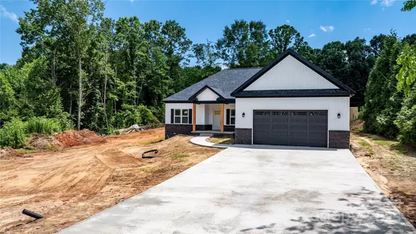 2333 Ellen ST, Great Falls, NC 28603