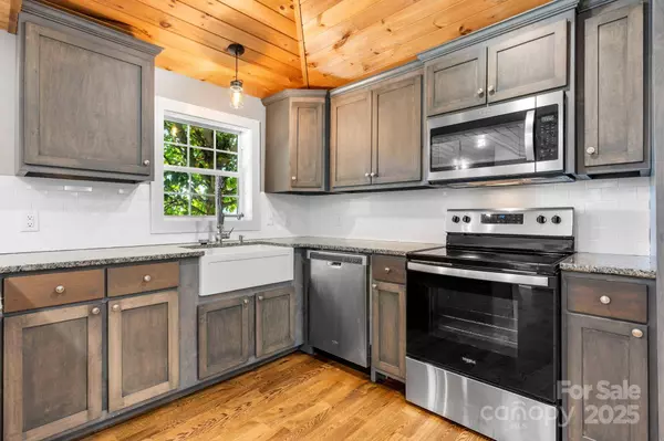 4921 Mccall Town RD, Granite Falls, NC 28630