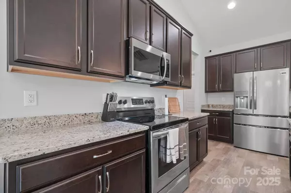 4903 Rio De Luna None, Hickory, NC 28601