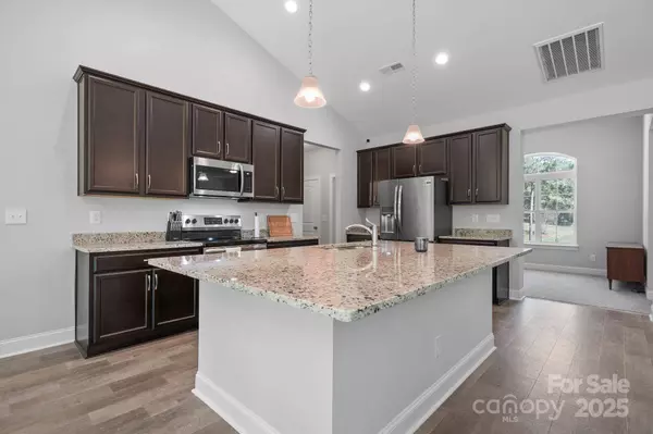 4903 Rio De Luna None, Hickory, NC 28601