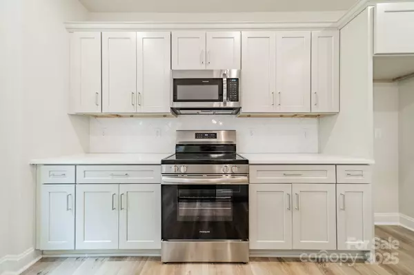 815 N Laurel ST, Lincolnton, NC 28092