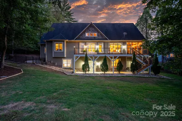 2219 Flanagan DR, Lenoir, NC 28645