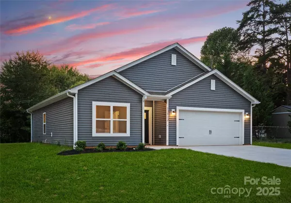 2940 21st Street LN NE, Hickory, NC 28601