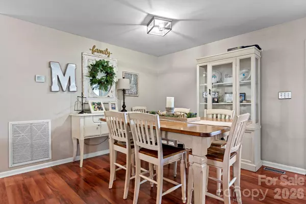 5750 Ellenwood RD, Granite Falls, NC 28630