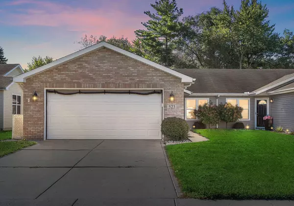 523 W 77th AVE, Merrillville, IN 46410