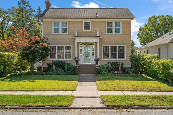 32 Lawndale ST