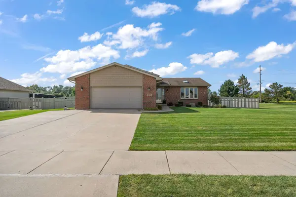 12641 W 108th PL, St. John, IN 46373