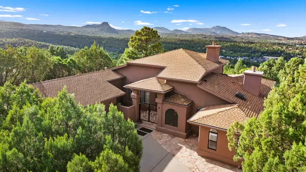 280 Crestwood E, Prescott, AZ 86303-5355