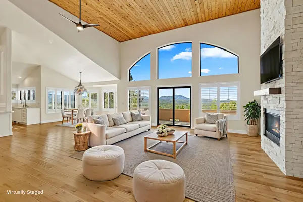 280 Crestwood E, Prescott, AZ 86303-5355