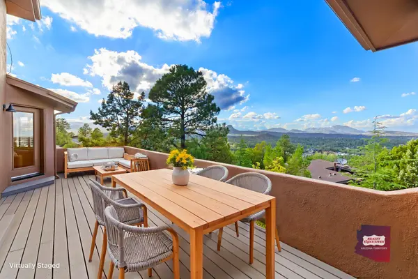 280 Crestwood E, Prescott, AZ 86303-5355