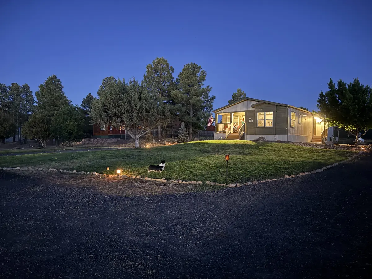 1058 Chamberlain Way, Show Low, AZ 85901-8241